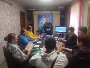 Семья, любовь, верность, забота, патриотизм — главные жизненные ориентиры семей, которые примут участие в конкурсе «Семья года» — 2024. 19 апреля 2024 года в Дзержинске пройдёт отборочный зональный тур республиканского конкурса «Семья года», в котором Клецкий район будет представлять семья Хомич.