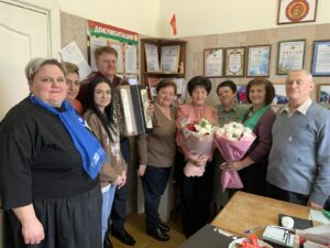 В этот весенний день отметила 75