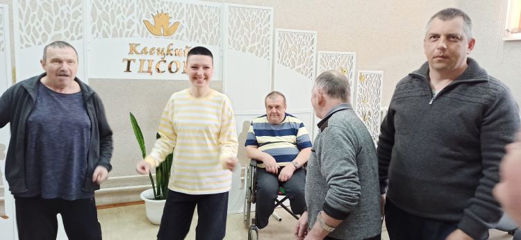 Прошла праздничная программа «Вместе мы согреем мир в лучах добра!»
