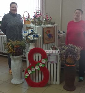 Выставка творческих работ проживающих «Весна стучится в дверь ко мне»